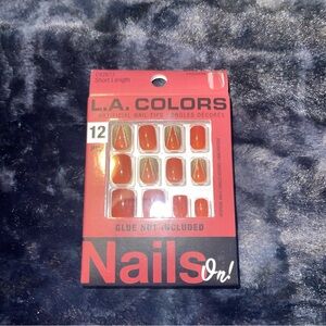 L.A. Colors Nails